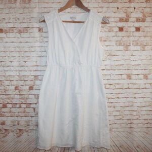 Merona White Sleeveless Mid Length dress Size M